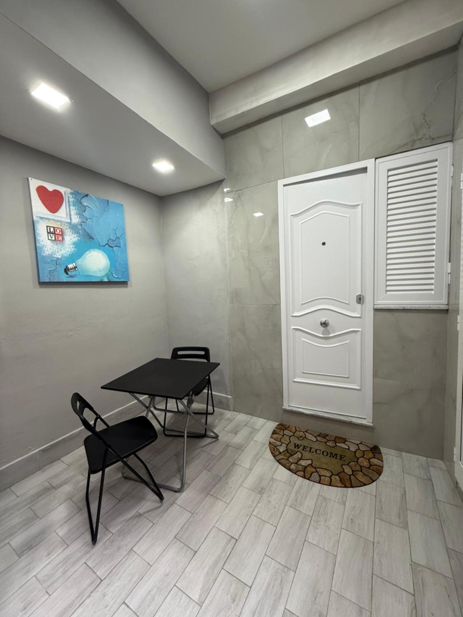 Caracciolo Suites 36 Neapel Exterior foto